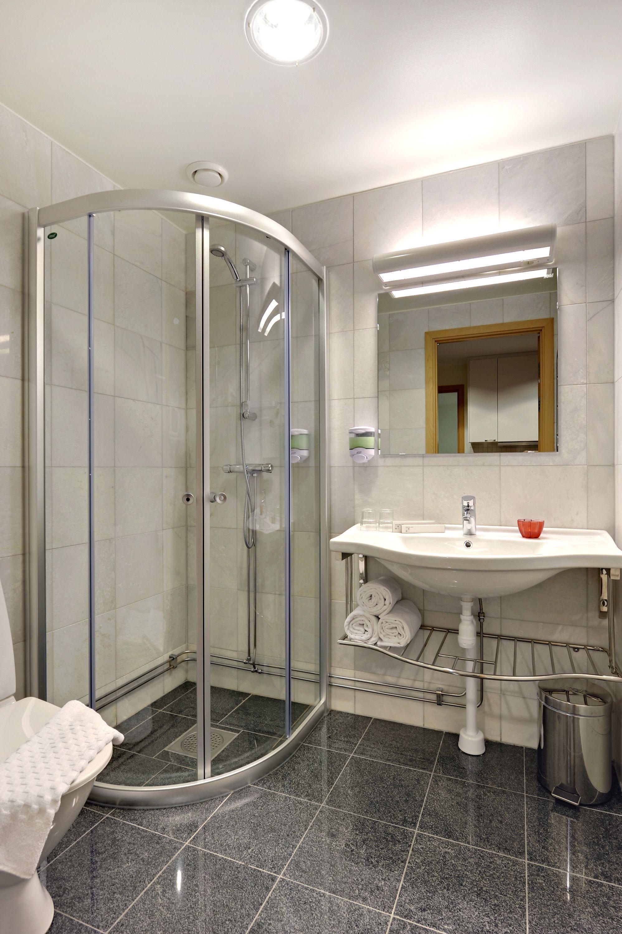 Small Double Room -140cm bed,1746817242:JPEG